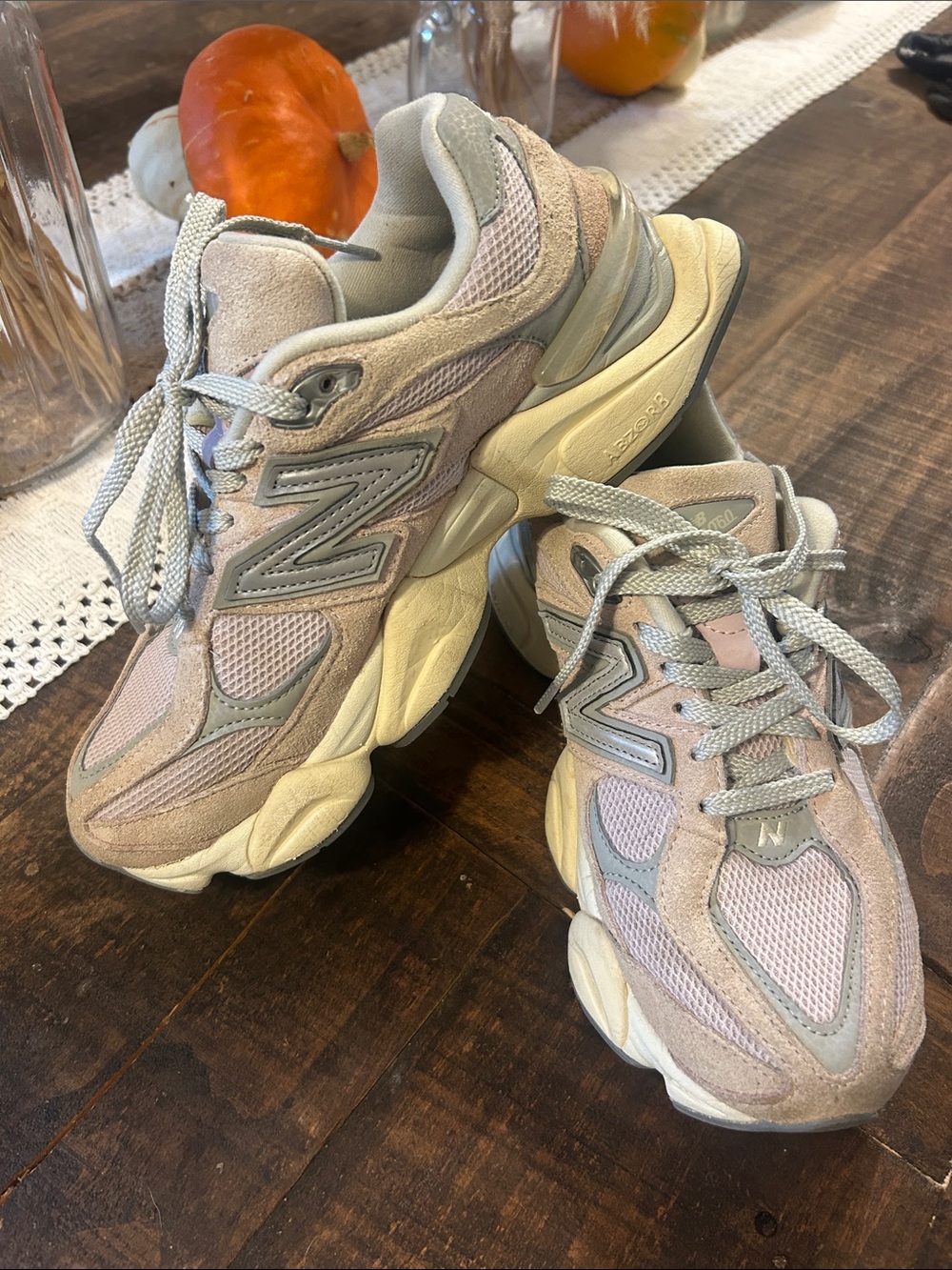 New Balance Women’s Sneakers in Blush Pink and Light Gray